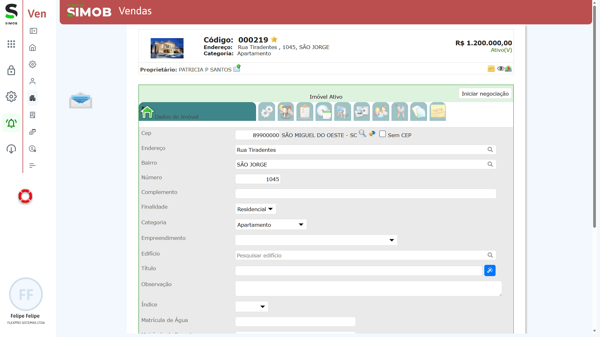 Tela do módulo de vendas no SIMOB Flexpro exibindo dados completos do imóvel, endereço, categoria, valor e status ativo para negociação.